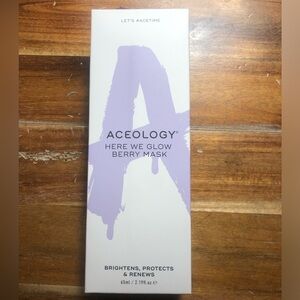 Aceology here we go berry mask
